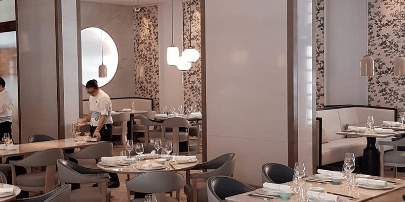 25 Best Restaurants in Singapore for Festive Celebrations 2025 – Luxury, Rooftop & Family Dining