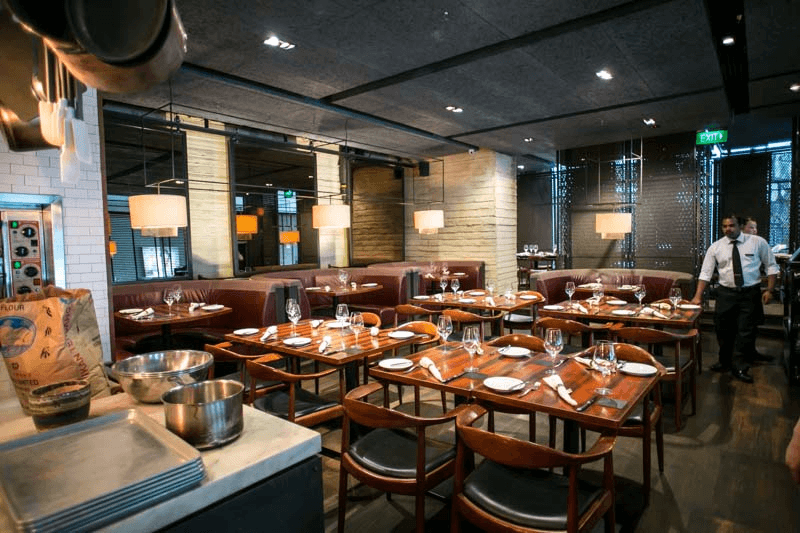 25 Best Restaurants in Singapore for Festive Celebrations 2025 – Luxury, Rooftop & Family Dining