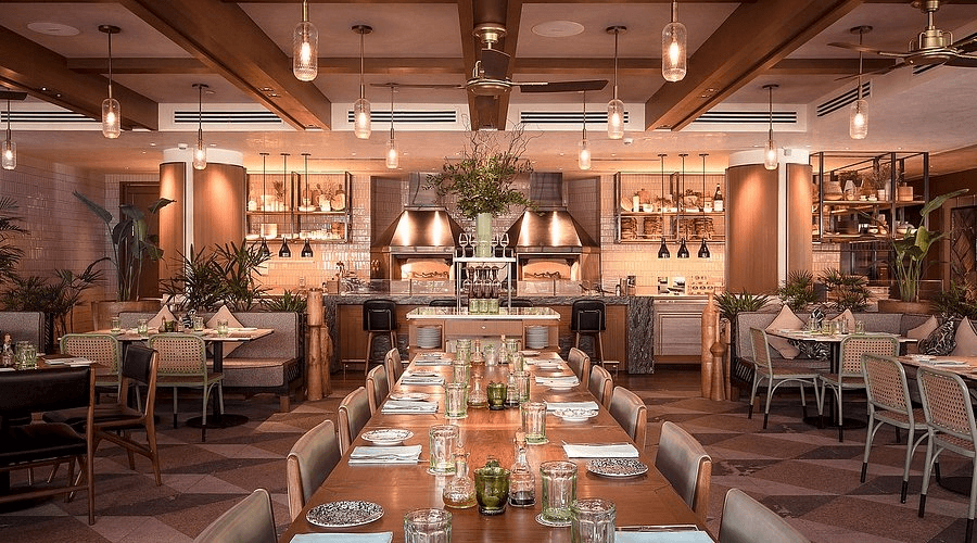 25 Best Restaurants in Singapore for Festive Celebrations 2025 – Luxury, Rooftop & Family Dining