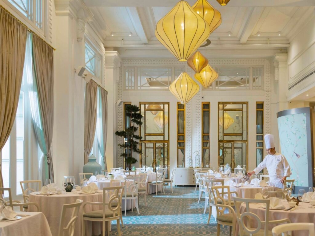 Jade at The Fullerton Hotel Chinese New Year reunion dinner ambience