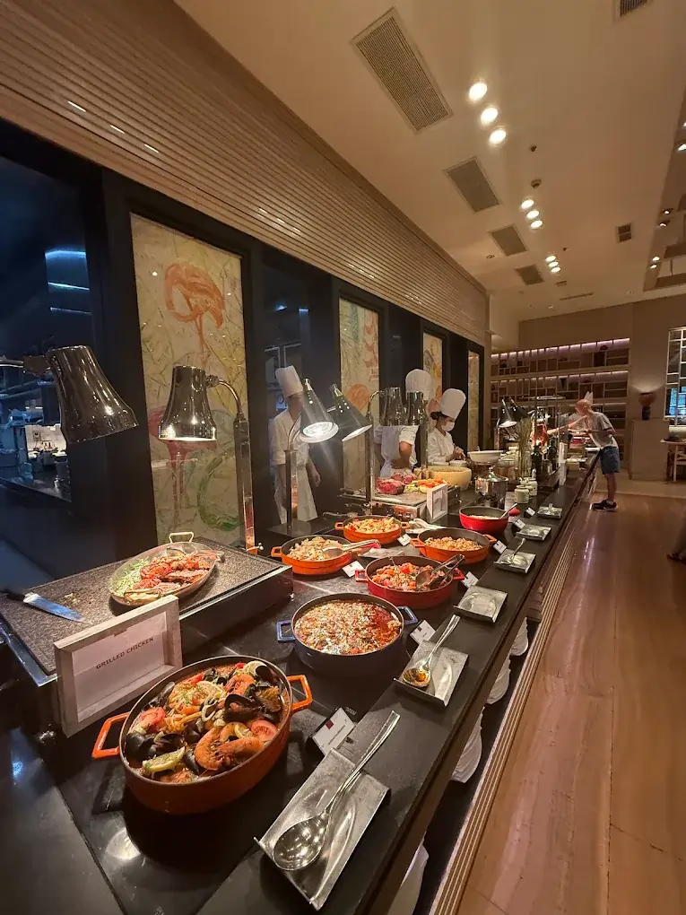 20 Best Buffets in Singapore (2026): Seafood, Hotel & 1-for-1 Deals 22 Oscars (Conrad Centennial Singapore) Best Buffets in Singapore