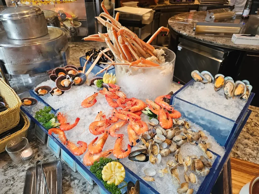 20 Best Buffets in Singapore (2026): Seafood, Hotel & 1-for-1 Deals 38 Food Capital (Grand Copthorne Waterfront Singapore) Best Buffets in Singapore