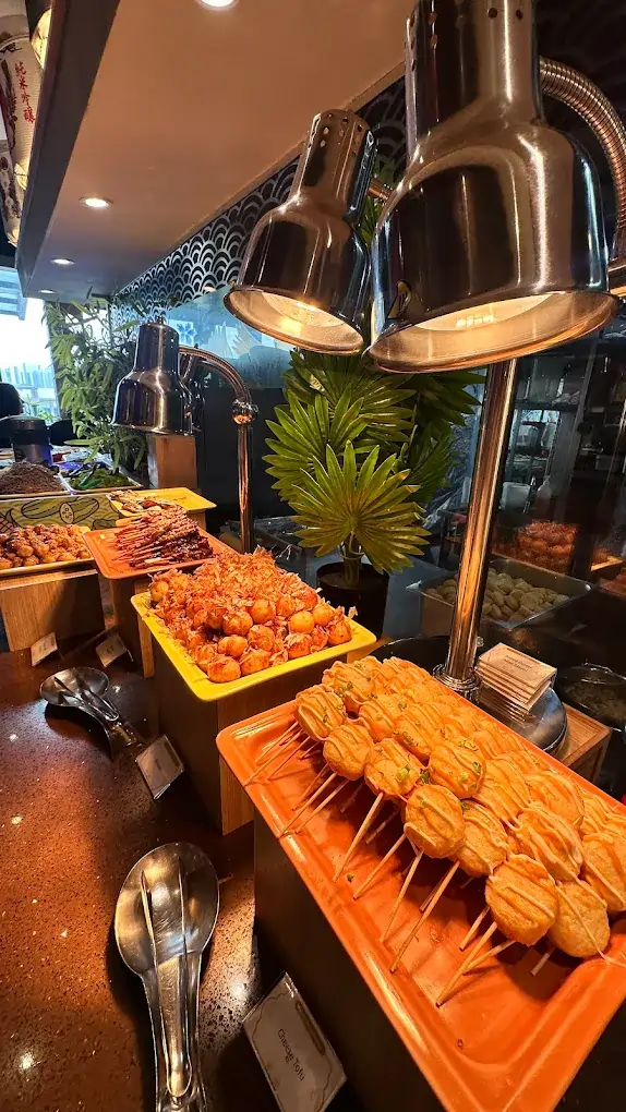 20 Best Buffets in Singapore (2026): Seafood, Hotel & 1-for-1 Deals 42 KISEKI (Orchard Central) Best Buffets in Singapore