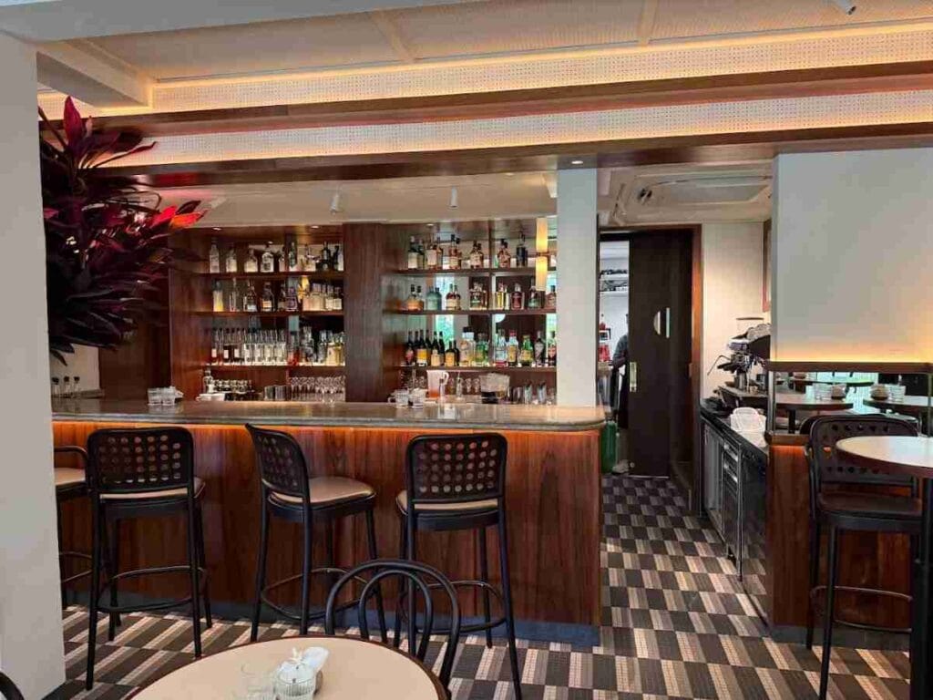 Chip Bee Bistro European inspired brunch and cozy neighborhood setting Holland Village Restaurants