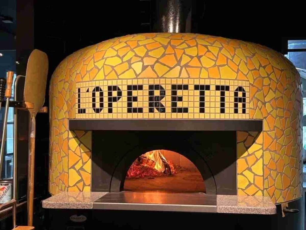 Holland Bar L’Operetta Italian bar pizza and wine corner Holland Village Restaurants