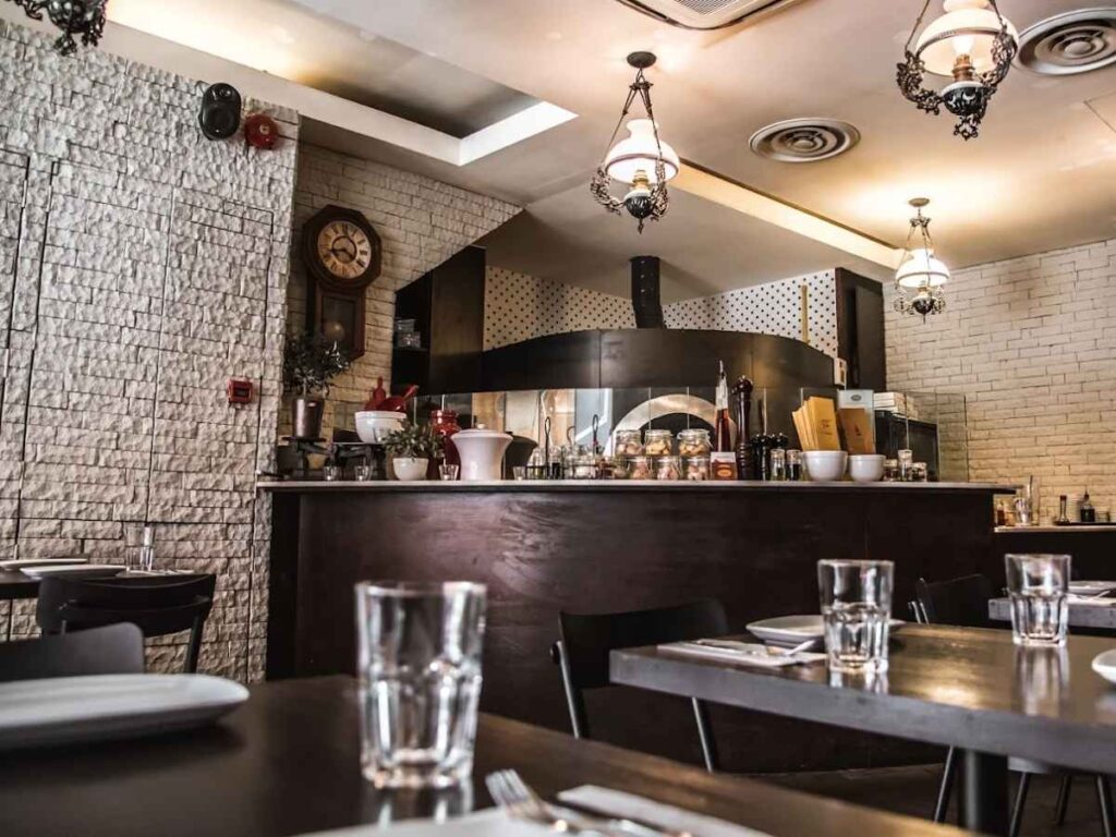 Holland Village Food Guide 2026: 20+ Best Restaurants & Cafes 7 La Nonna – Classic Italian pasta and pizza restaurant in Holland Village – Holland Village Food Guide 2026