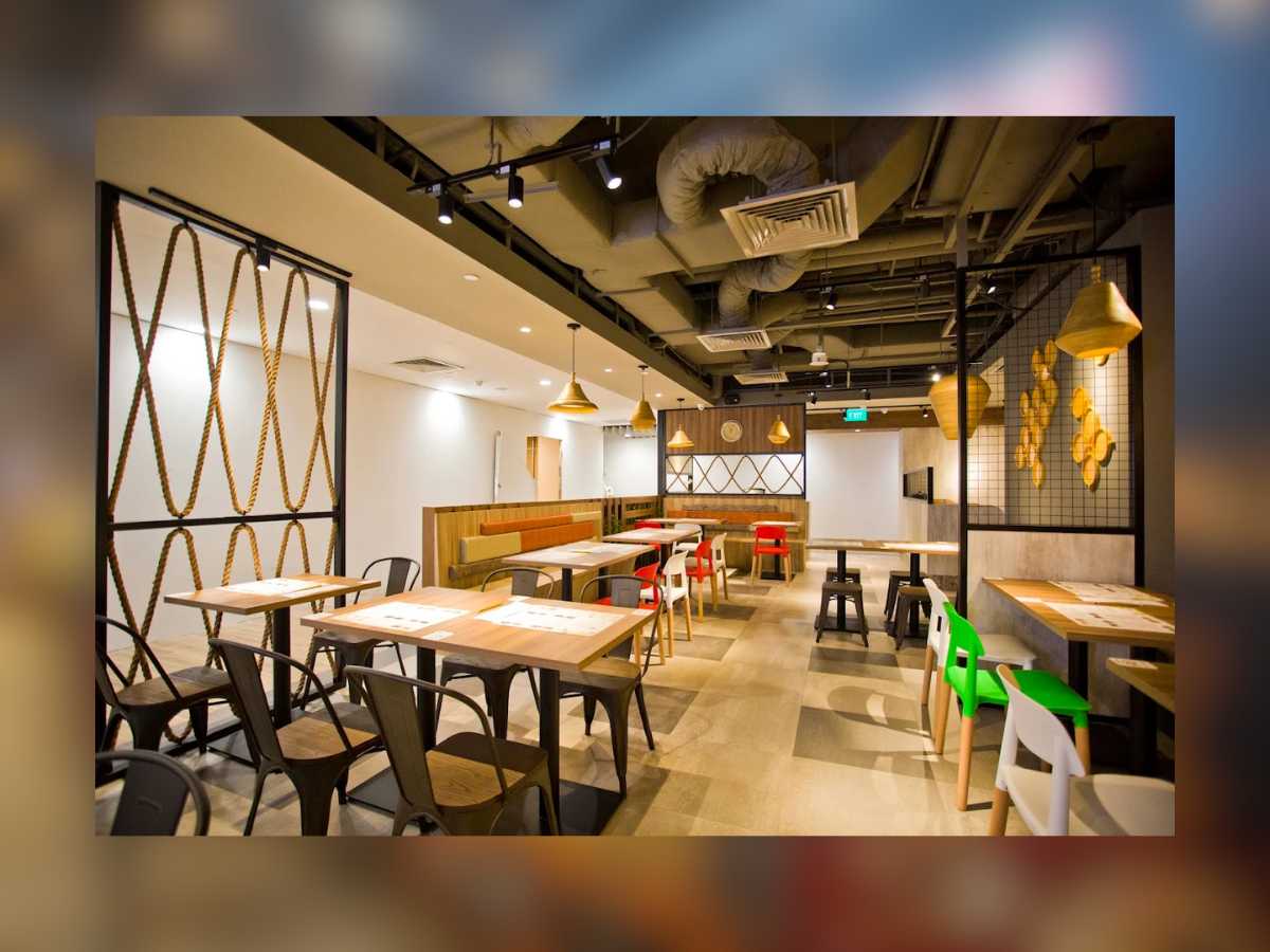 Northpoint City Food Guide (2026): 35+ Best Places to Eat in Yishun 16 Ayam Penyet President Northpoint City – Indonesian smashed fried chicken with sambal – Northpoint City Food Guide