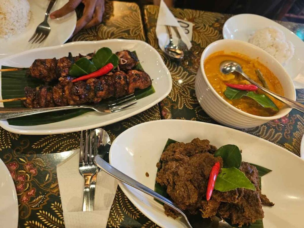 Cumi Bali Indonesian Restaurant grilled seafood platter Indonesian style – Tanjong Pagar Food Guide