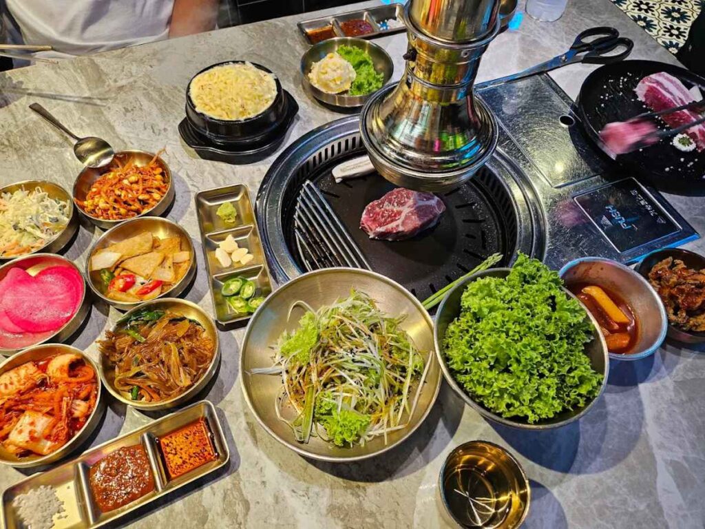 Flower Pig 360 Korean BBQ premium pork cuts grilling – Tanjong Pagar Food Guide