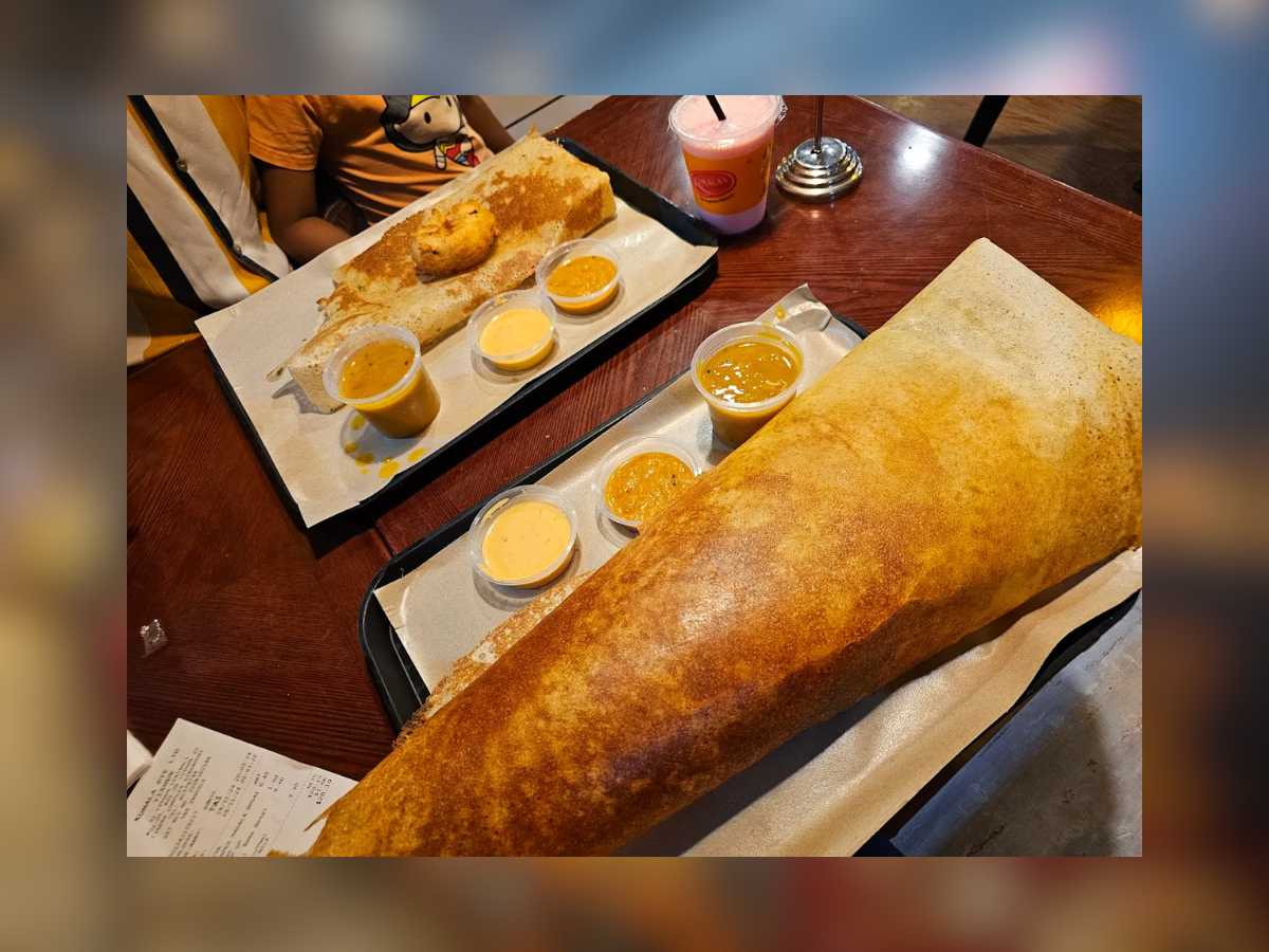 Northpoint City Food Guide (2026): 35+ Best Places to Eat in Yishun 26 Komala’s Northpoint City North Wing 01-05 – traditional Indian vegetarian restaurant with dosa and thali – Northpoint City Food Guide