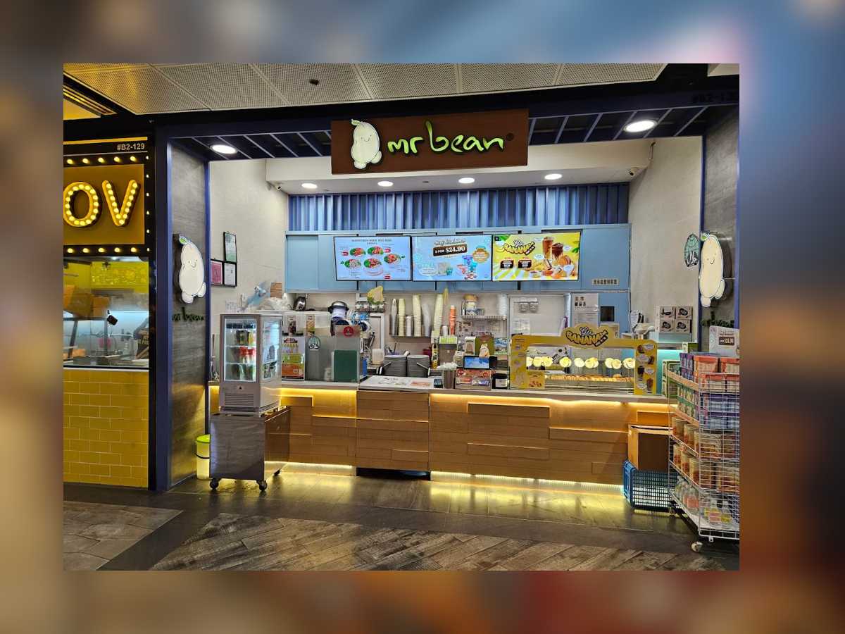 Northpoint City Food Guide (2026): 35+ Best Places to Eat in Yishun 31 Mr Bean Northpoint City – Singapore soy milk drinks and pancake snacks stall – Northpoint City Food Guide