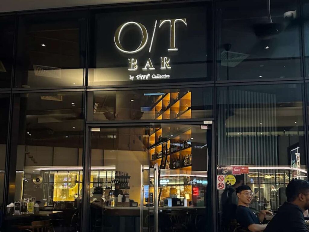 Woods Square Food Guide (2026): 20+ Best Restaurants & Halal Eats 13 O/T Bar – Relaxed bar environment for after-work drinks and informal meetings.