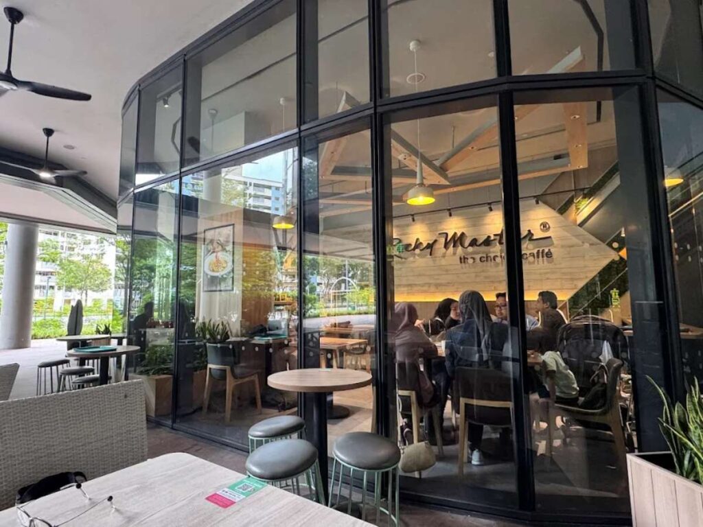 Woods Square Food Guide (2026): 20+ Best Restaurants & Halal Eats 6 Western-style dishes and steaks from Rocky Master at Woods Square.