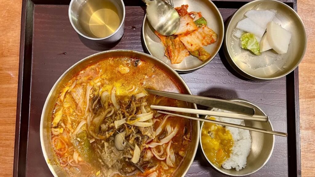 Tanjong Pagar Food Guide: 20 Best Restaurants & Hawkers 17 Seoul Noodle Shop Tanjong Pagar Food (1)