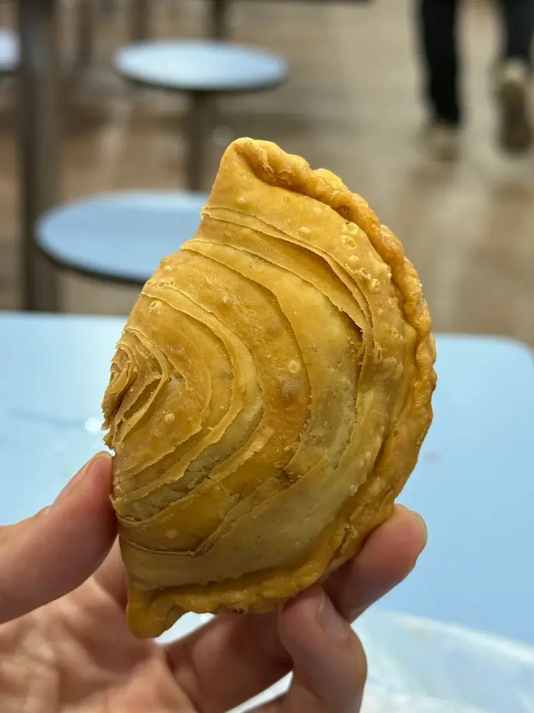 J2 Famous Crispy Curry Puff amoy street food centre singapore